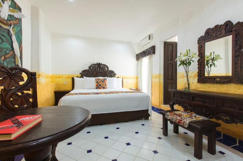 Casa Dona Susana (Adults Only) Пуэрто-Вальярта Экстерьер фото